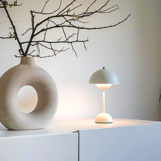 Velar™ | Tafel Lamp